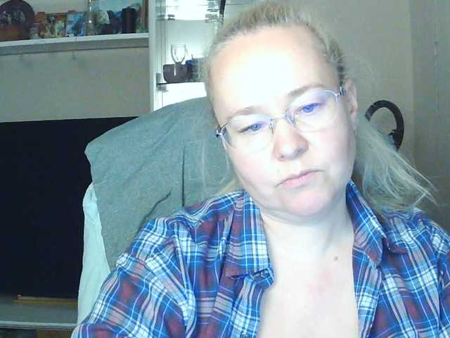 Viola27 live cam on BongaCams