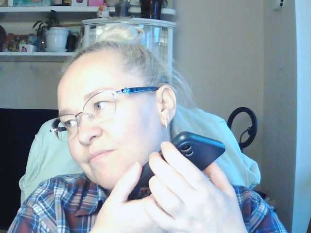 Viola27 live cam on BongaCams