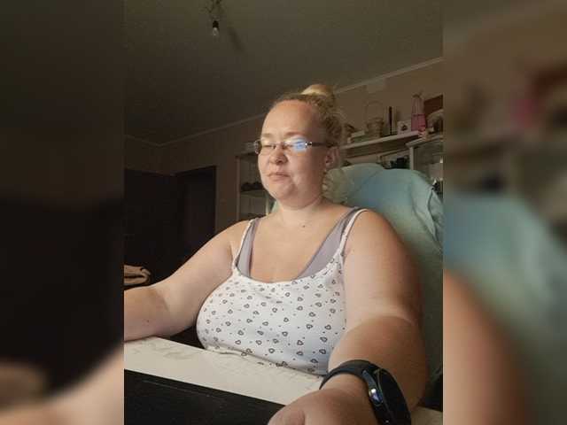 Viola27 live cam on BongaCams