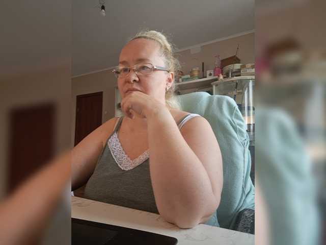 Viola27 live cam on BongaCams