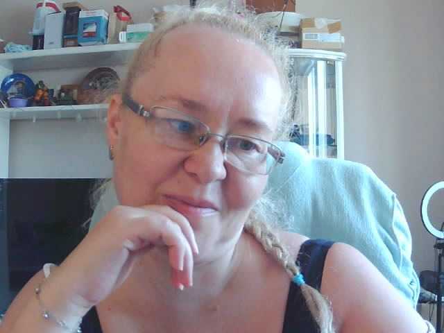 Viola27 live cam on BongaCams