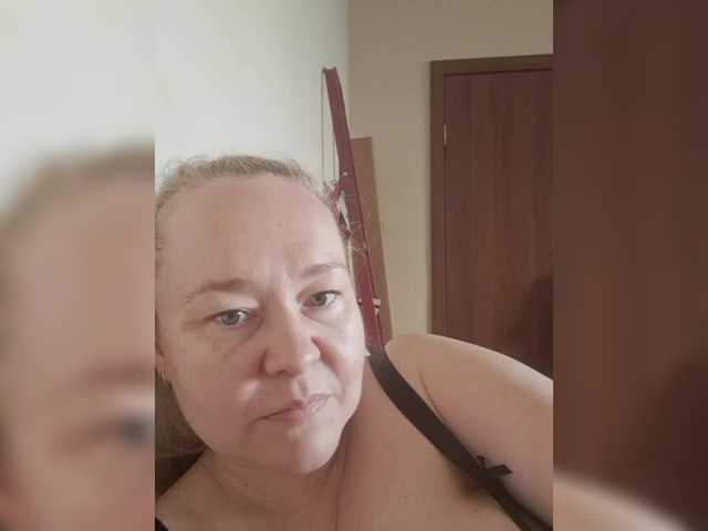 Viola27 live cam on BongaCams