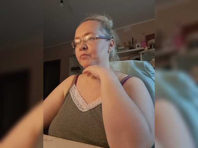 Viola27 live cam on BongaCams