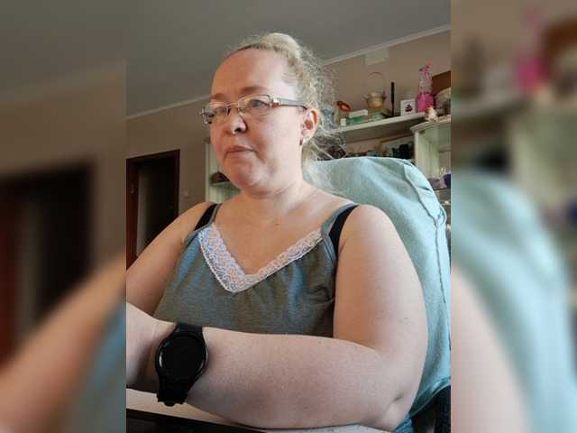 Viola27 live cam on BongaCams