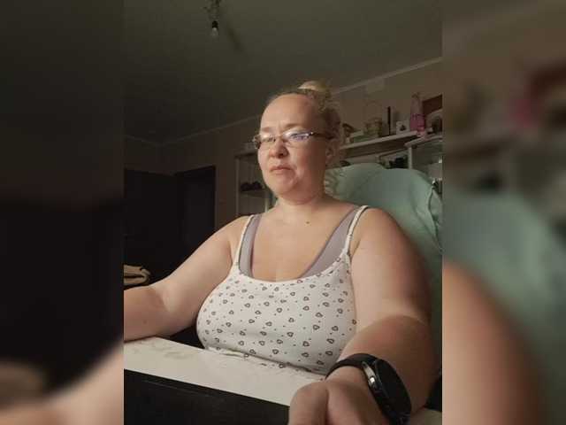Viola27 live cam on BongaCams