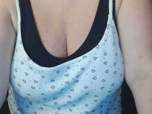 Viola27 live cam on BongaCams