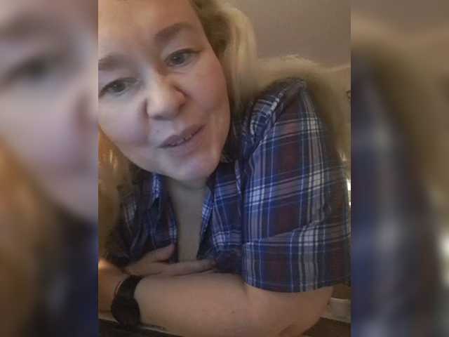 Viola27 live cam on BongaCams