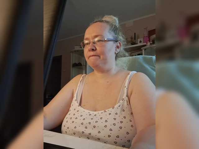 Viola27 live cam on BongaCams