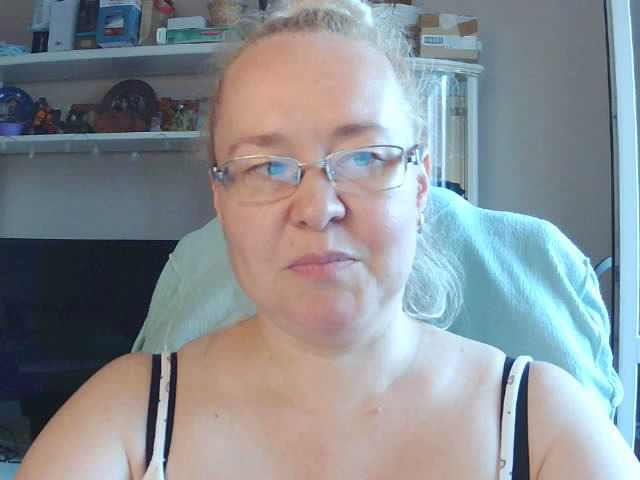 Viola27 live webcam show