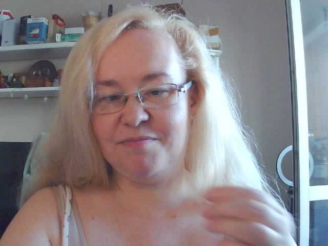 Viola27 live webcam show