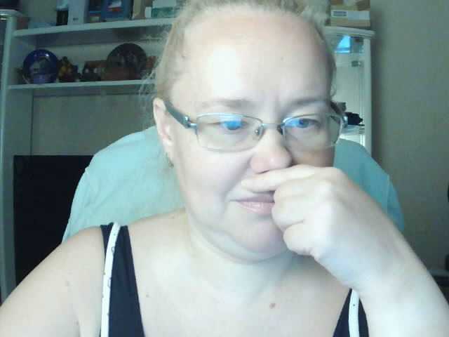 Viola27 live cam on BongaCams