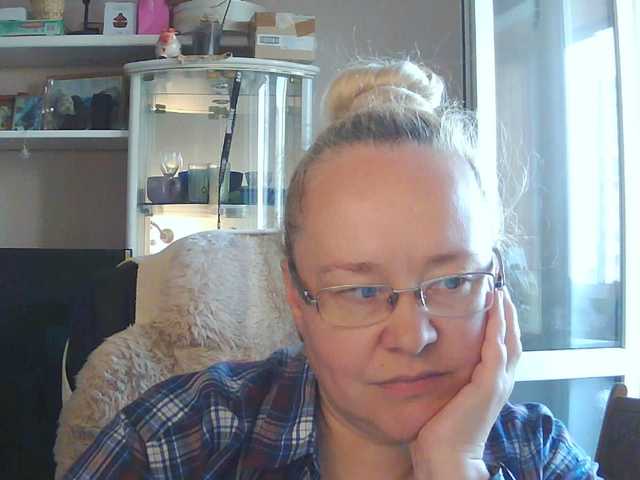 Viola27 live cam on BongaCams