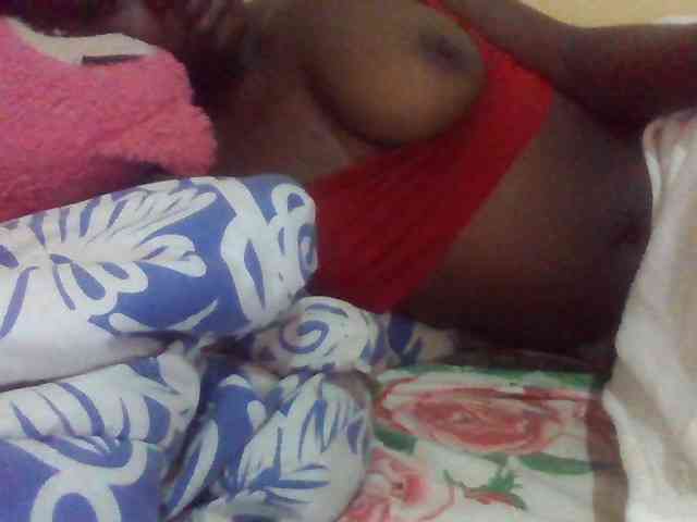 Mamaapussy001