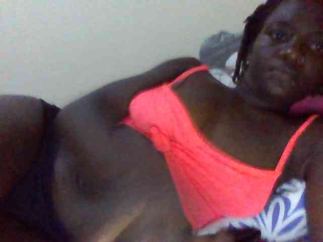 Mamaapussy001 webcam