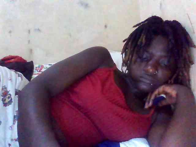 Mamaapussy001 webcam