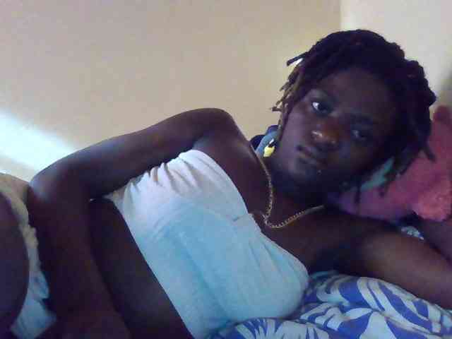 Mamaapussy001 webcam