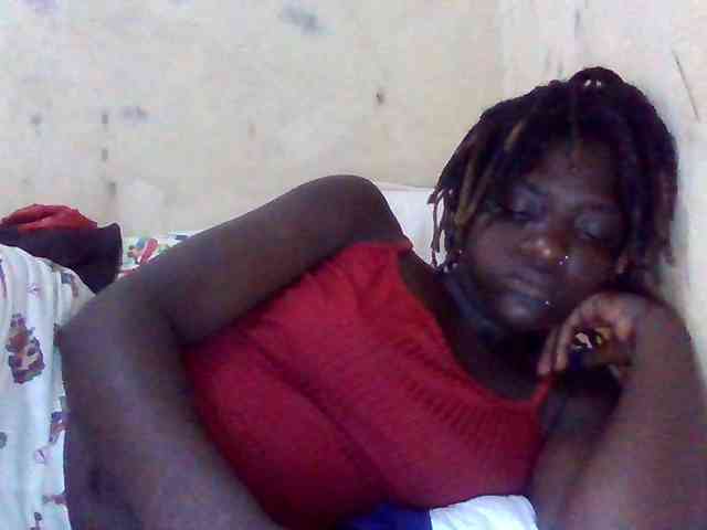 Mamaapussy001 webcam