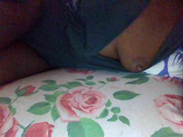 Mamaapussy001