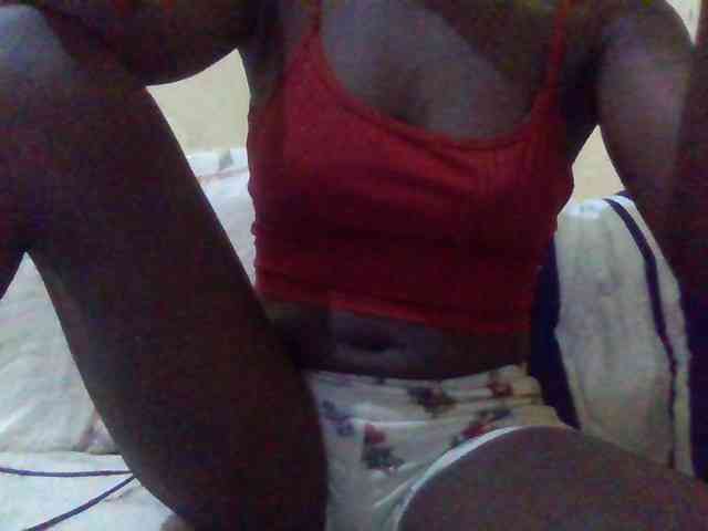 Mamaapussy001 webcam