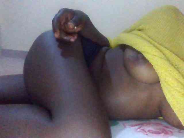 Mamaapussy001 webcam