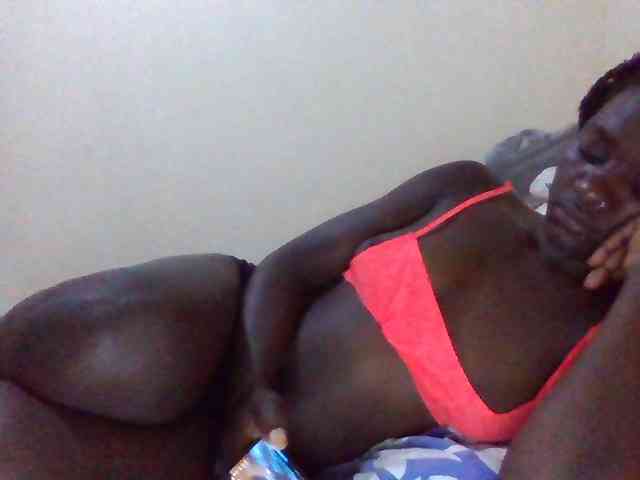 Mamaapussy001 webcam