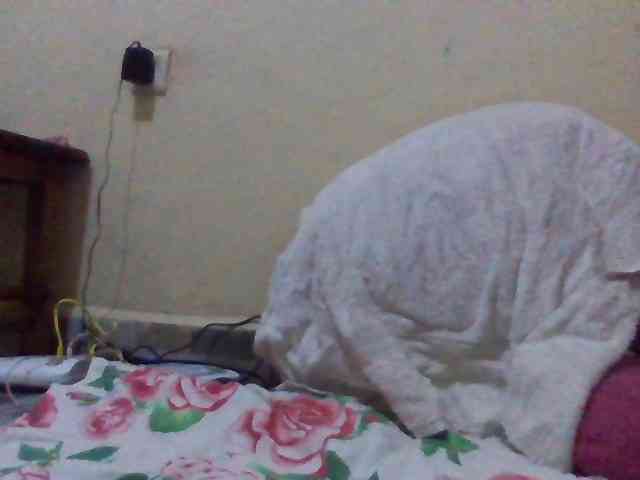 Mamaapussy001 webcam