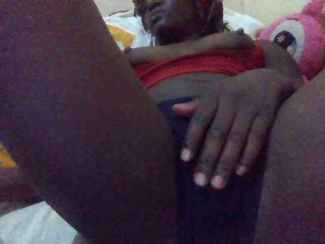 Mamaapussy001 webcam