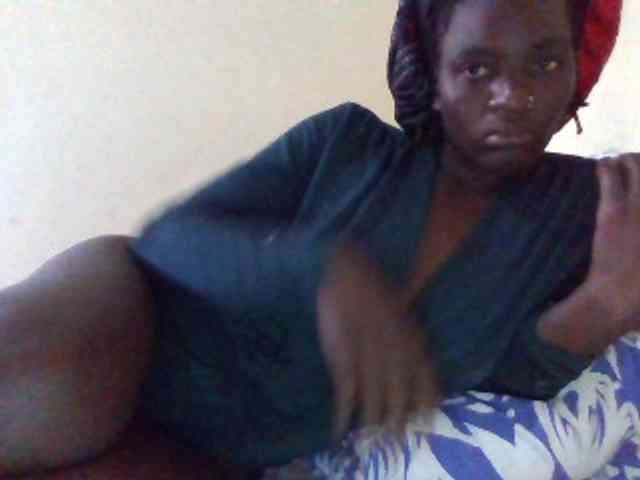 Mamaapussy001 webcam