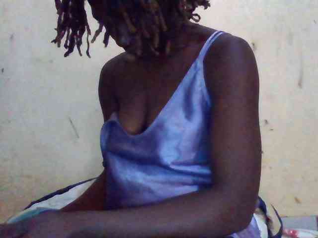 Mamaapussy001 webcam