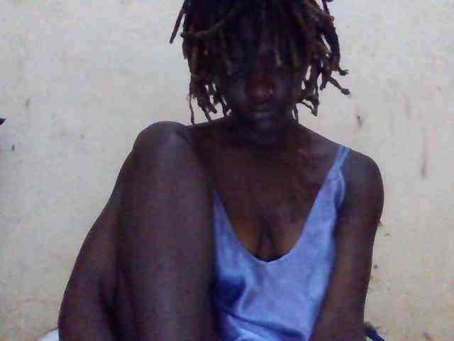 Mamaapussy001 webcam