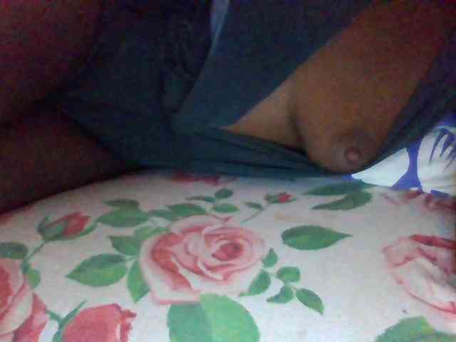 Mamaapussy001