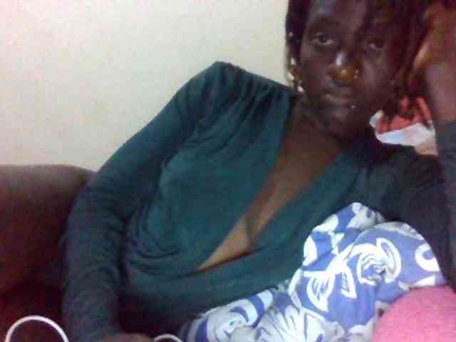 Mamaapussy001 webcam