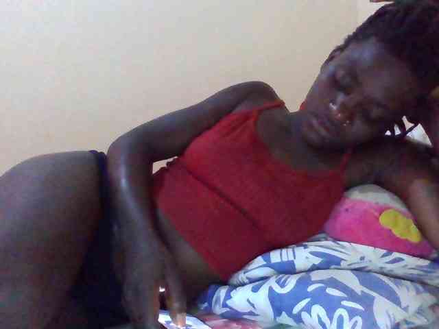 Mamaapussy001 webcam