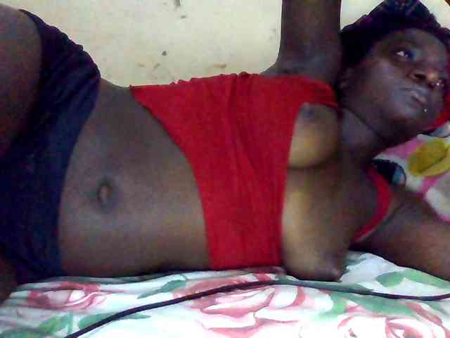 Mamaapussy001 webcam