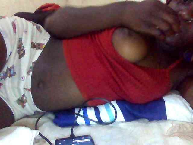 Mamaapussy001 webcam