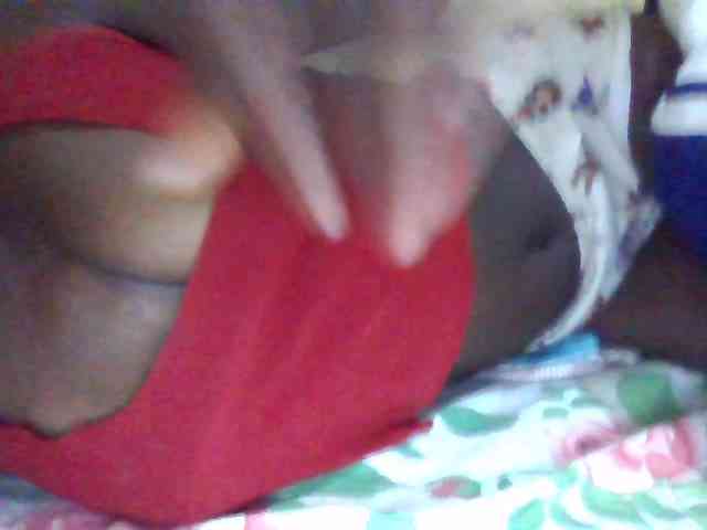 Mamaapussy001 webcam