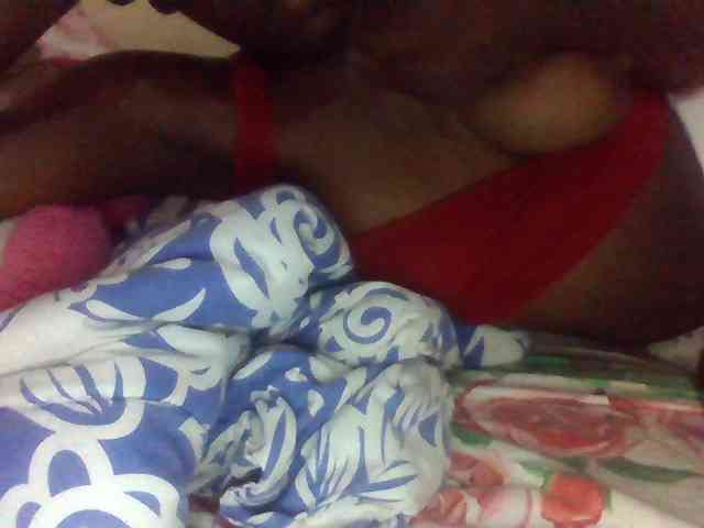Mamaapussy001 webcam
