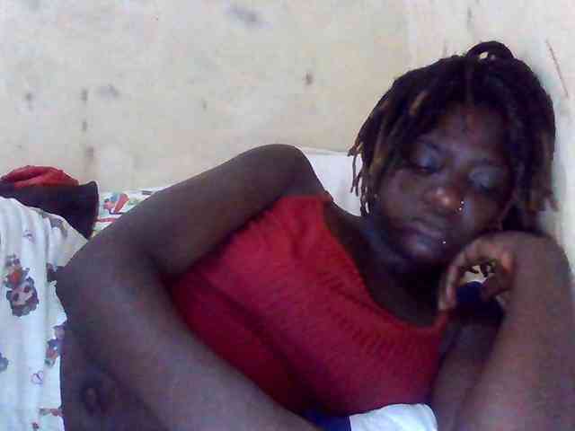 Mamaapussy001 webcam