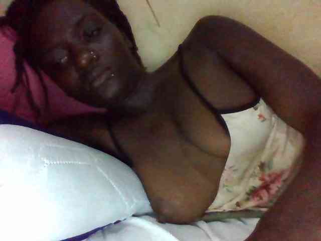 Mamaapussy001 webcam