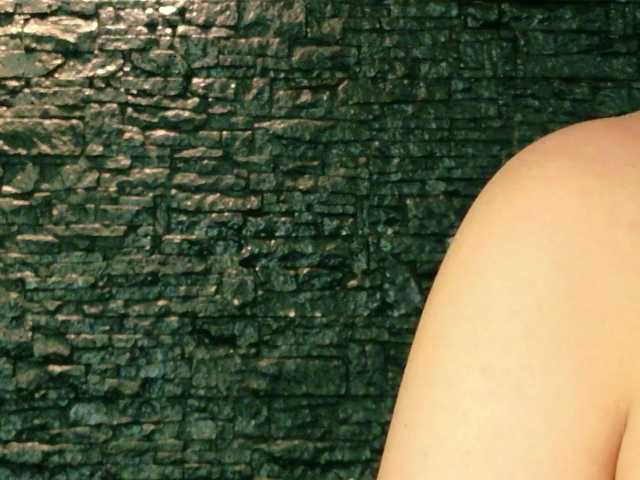 EvvaMonroe live cam on BongaCams