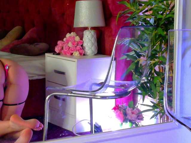 EvvaMonroe live cam on BongaCams