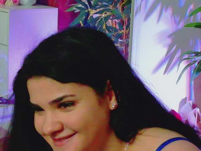 EvvaMonroe live cam on BongaCams