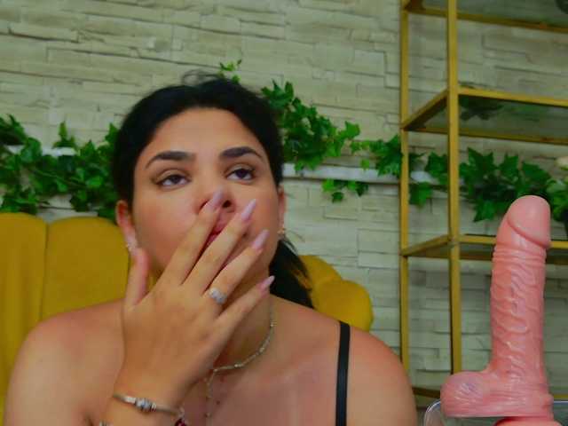 EvvaMonroe live cam on BongaCams