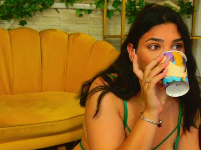 EvvaMonroe live cam on BongaCams