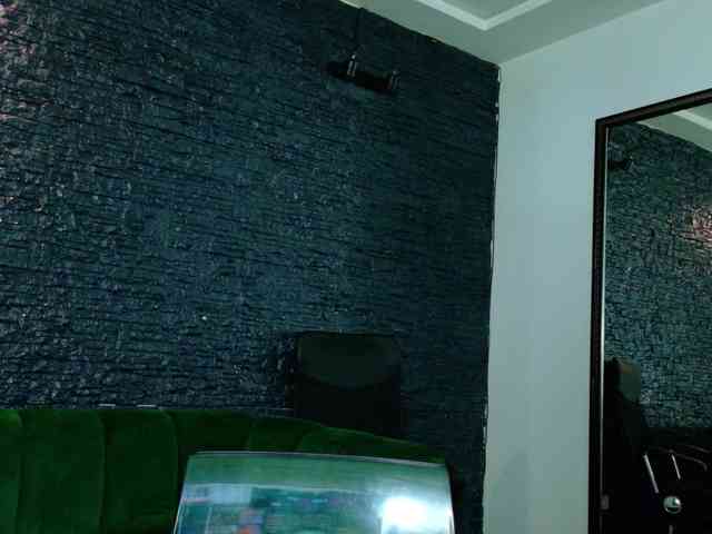 EvvaMonroe webcam