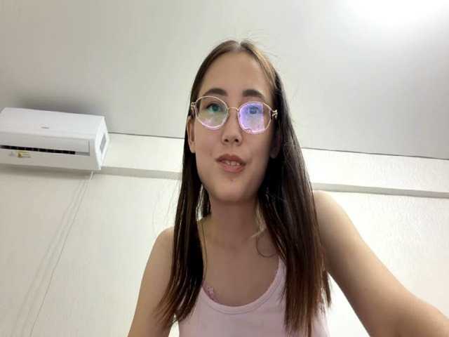JoyeKaltz live cam on BongaCams
