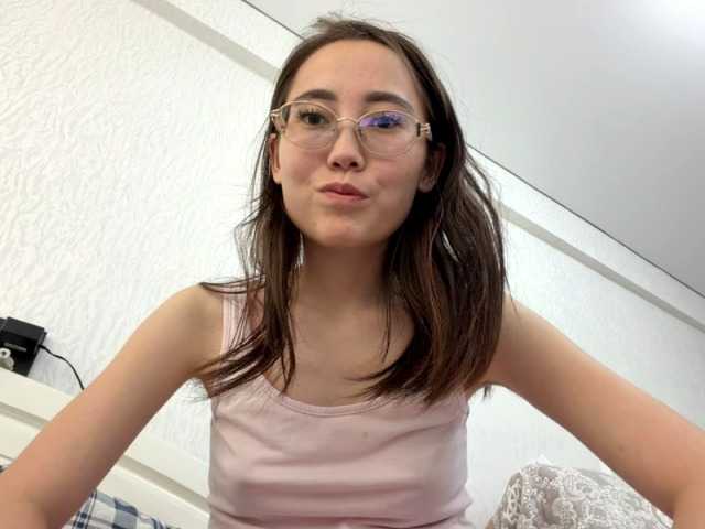 JoyeKaltz live cam on BongaCams