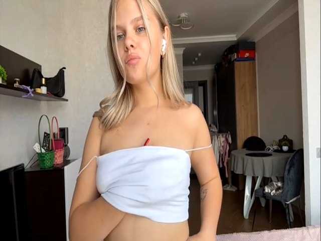 JoyeKaltz live webcam show