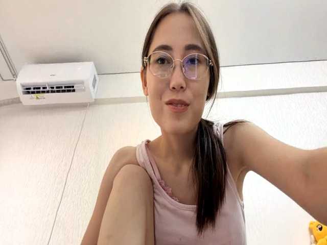 JoyeKaltz live cam on BongaCams