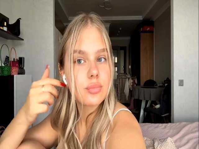 JoyeKaltz live webcam show